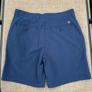 Mens NWOT vineyard vines, 7 inch performance breaker shorts size 30.